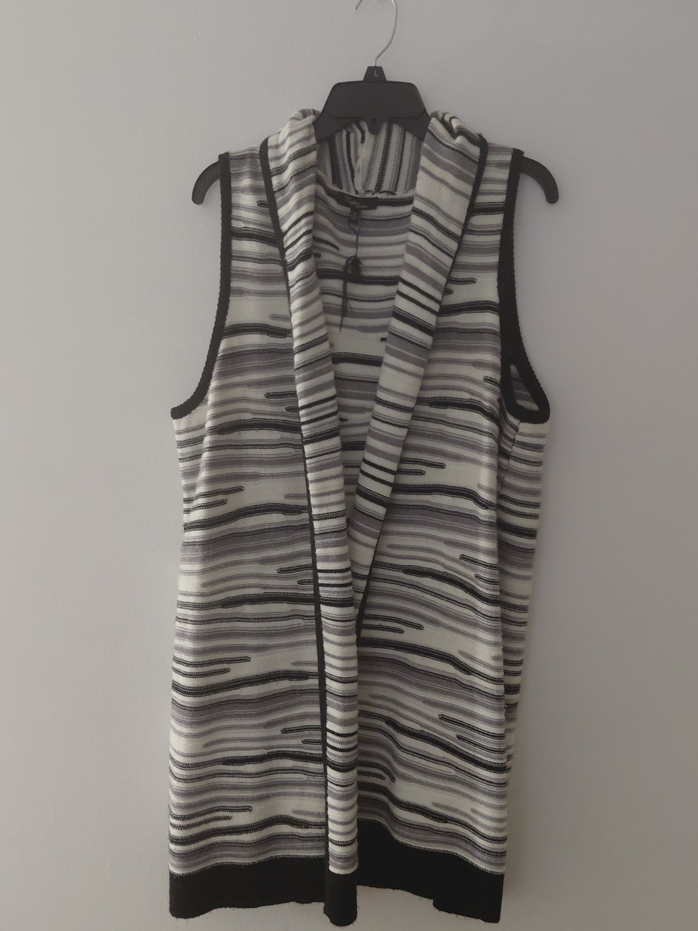Cupio Women's Striped Cardigan Vest in Gray & White - Picture 2 of 8